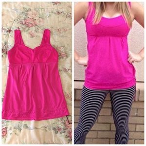 Lululemon Run Tame Me Tank - beautiful!
